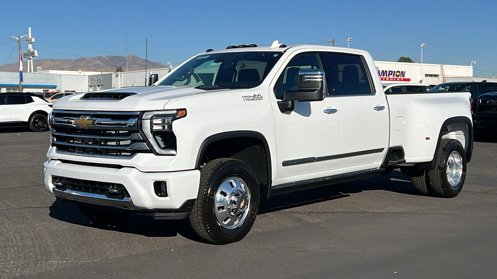 2025 Chevrolet Silverado 3500HD High Country 1