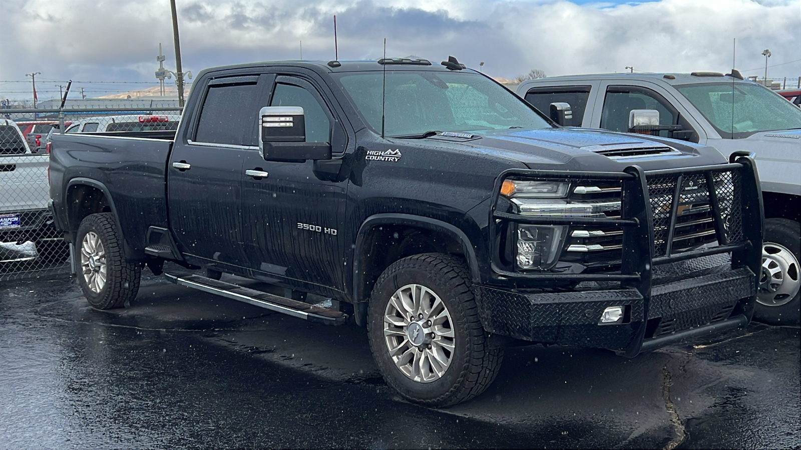 2020 Chevrolet Silverado 3500HD High Country 2