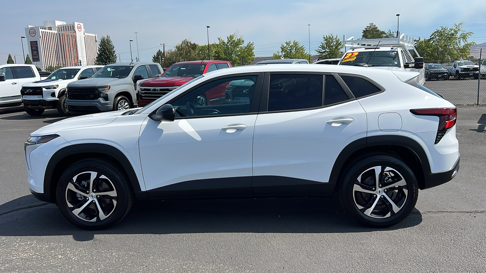 2025 Chevrolet Trax 1RS 8