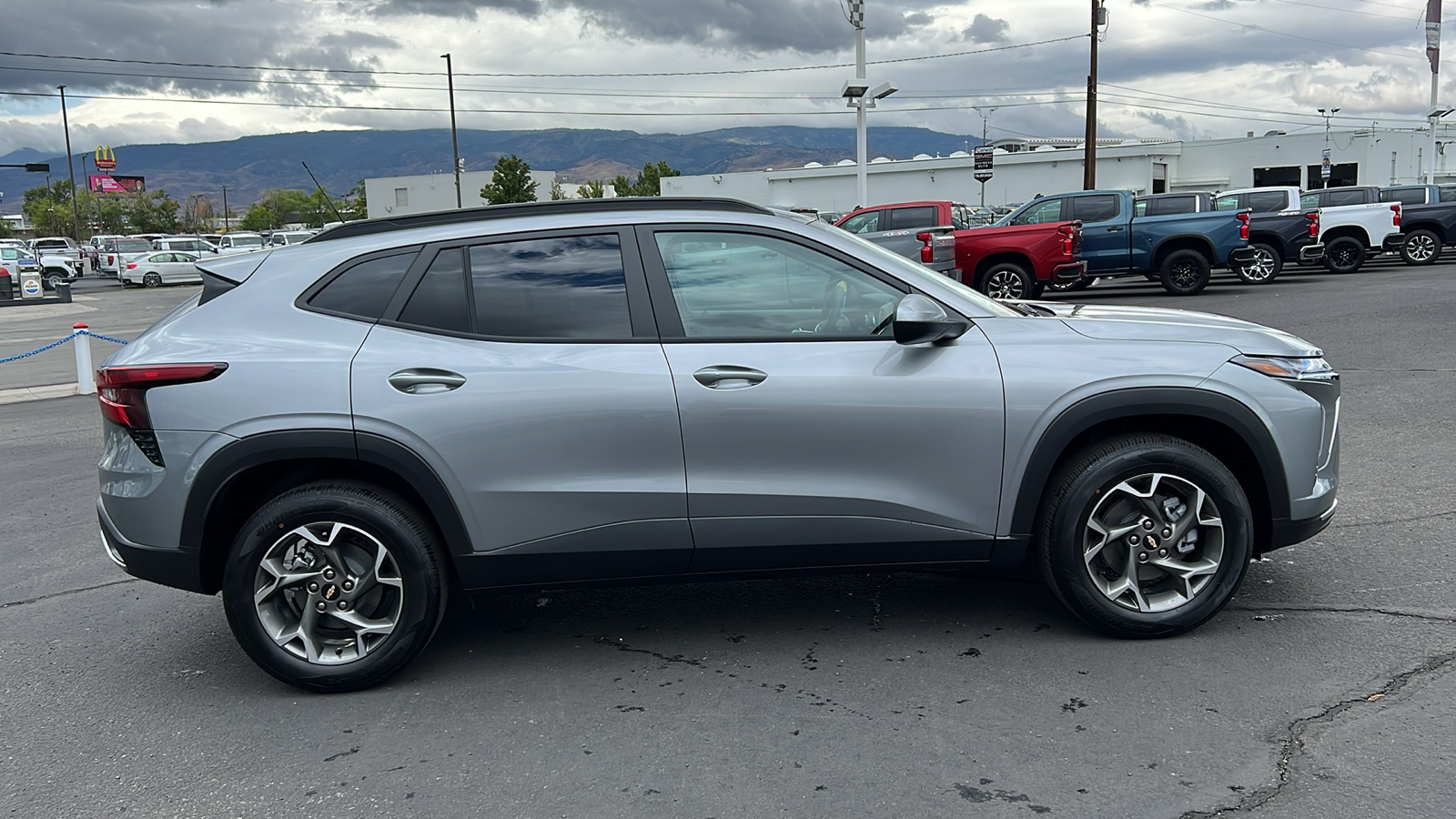 2025 Chevrolet Trax LT 4