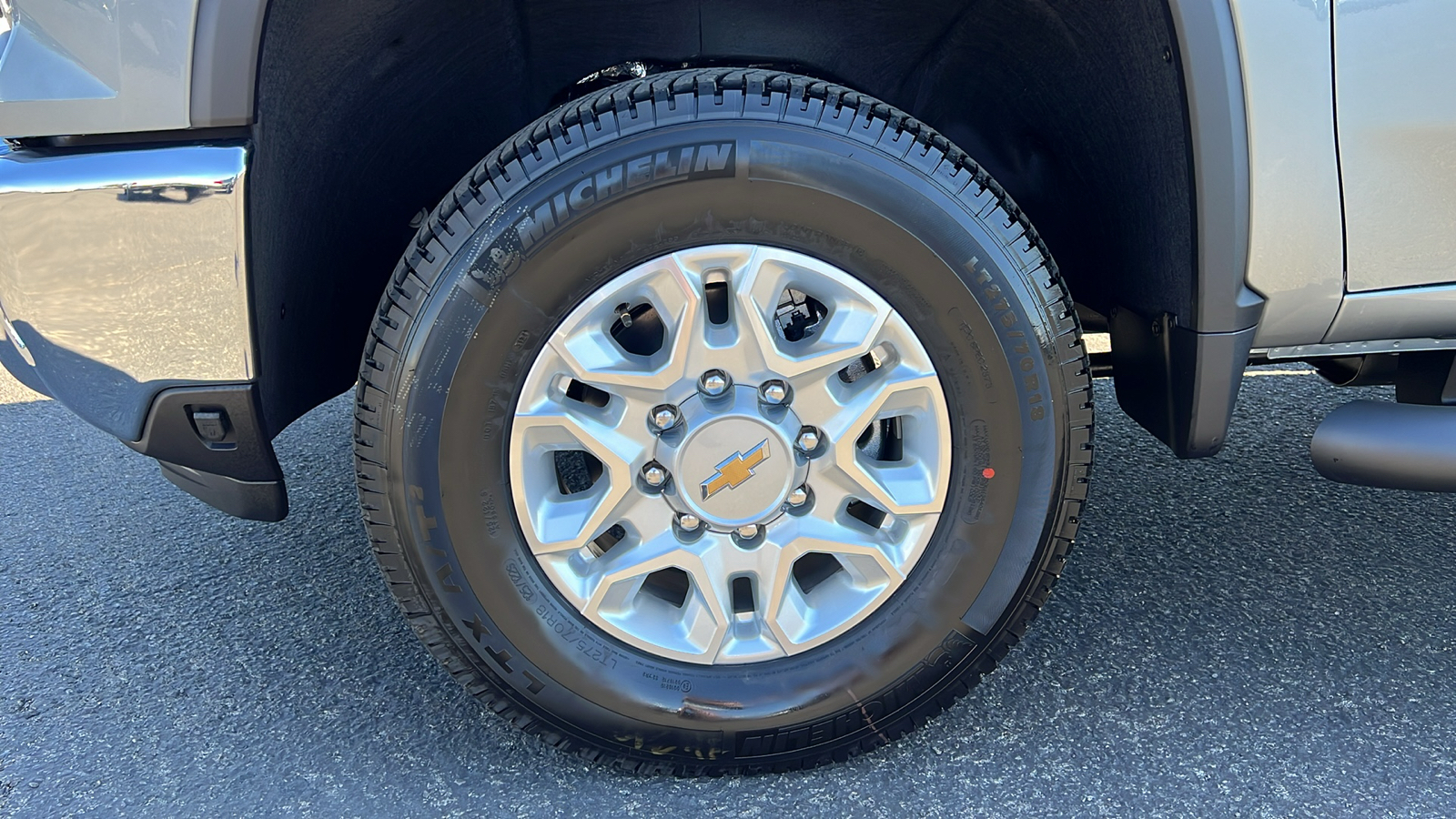 2025 Chevrolet Silverado 2500HD LT 12