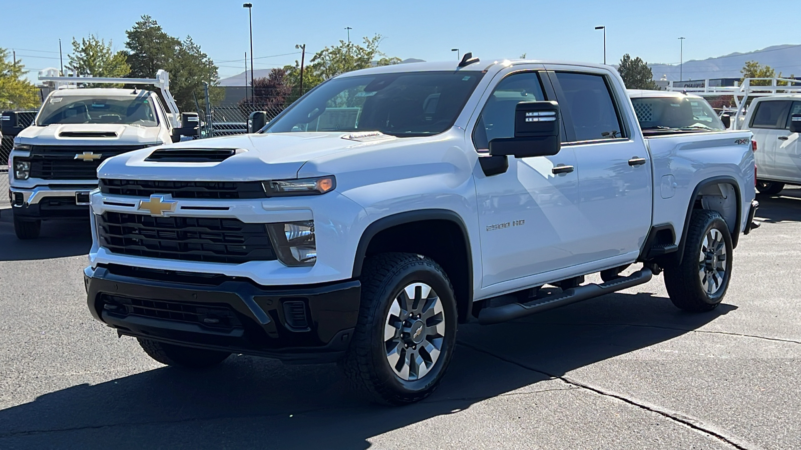 2025 Chevrolet Silverado 2500HD Custom 1