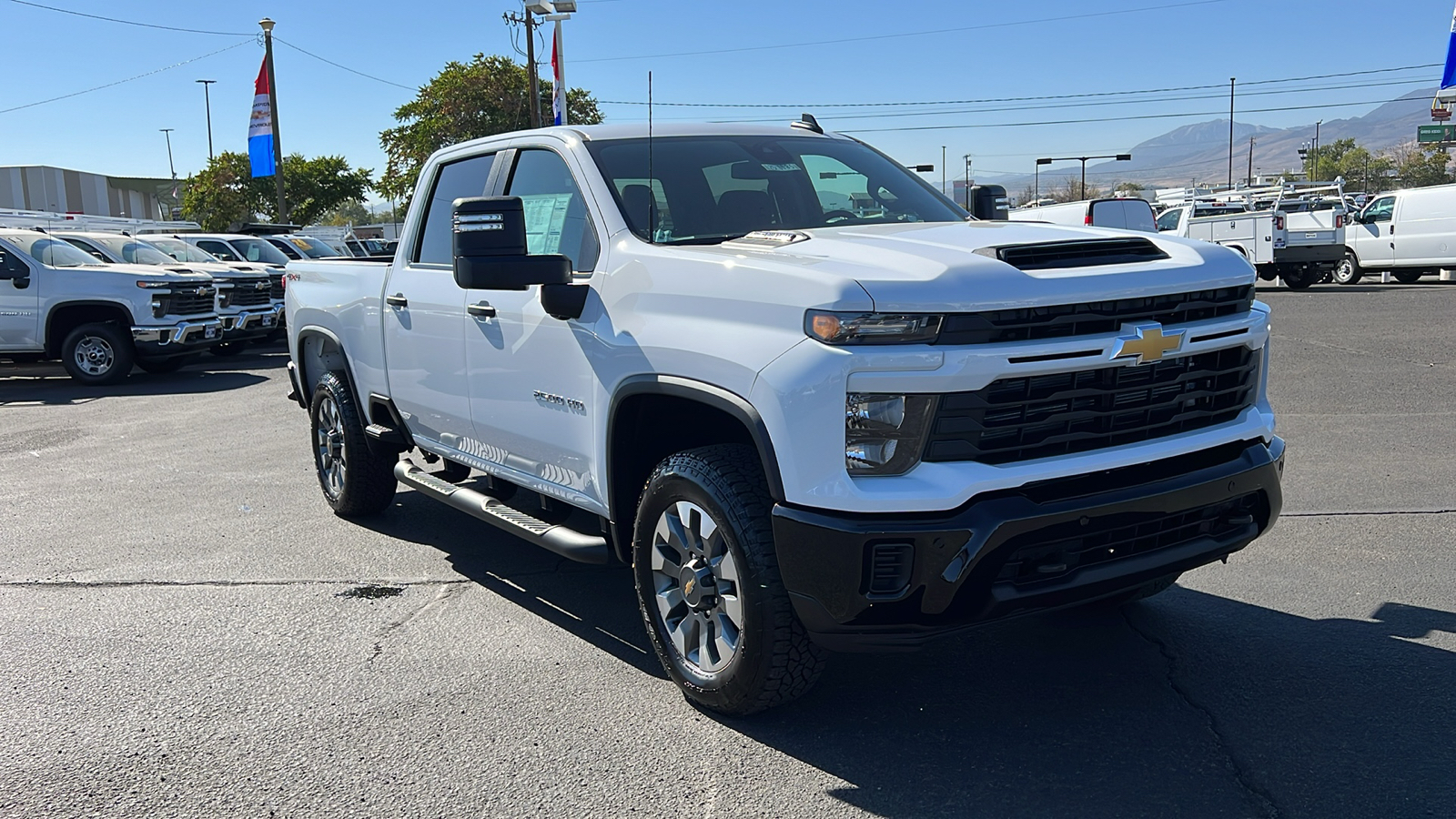 2025 Chevrolet Silverado 2500HD Custom 3