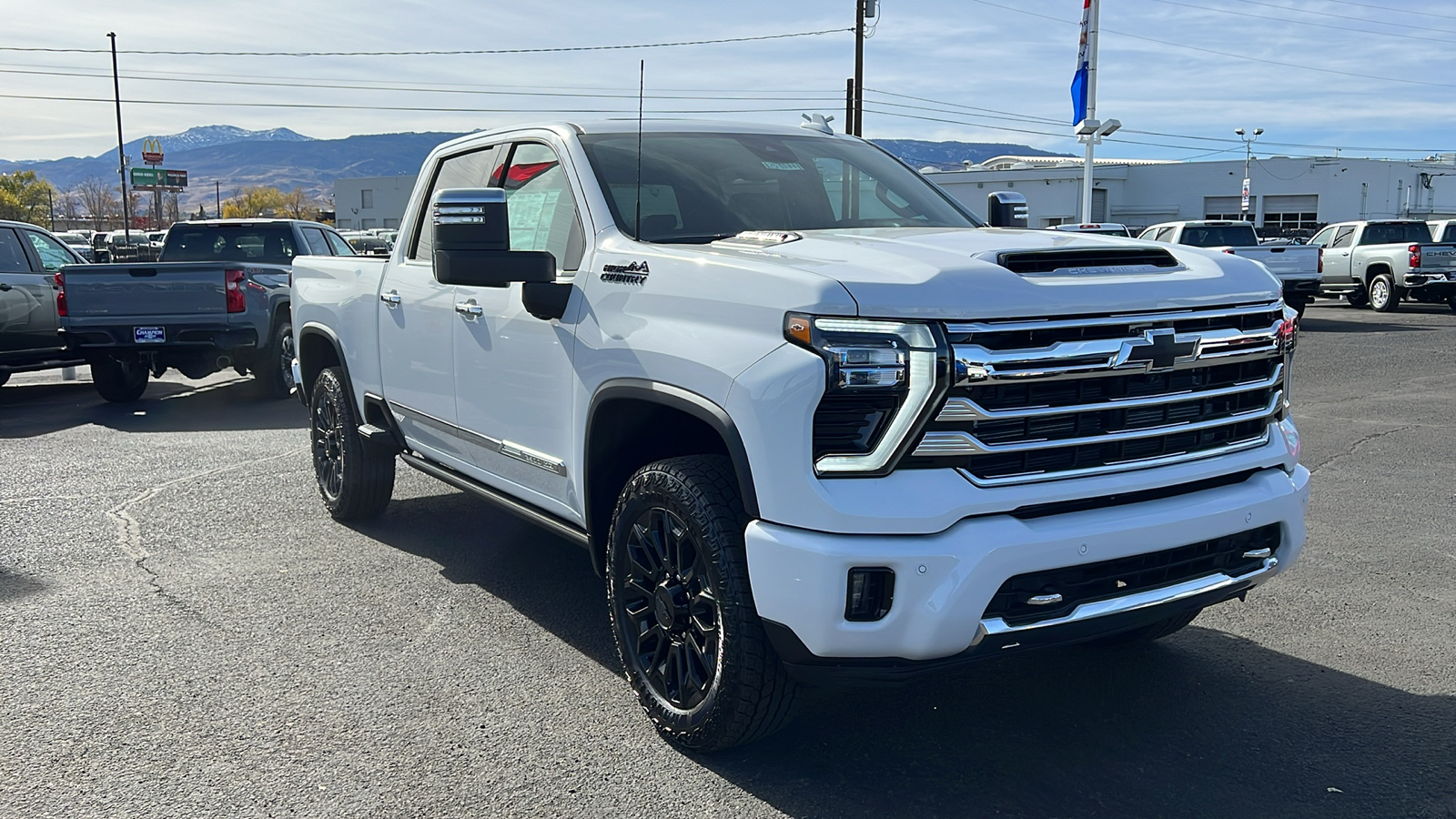 2025 Chevrolet Silverado 2500HD High Country 3