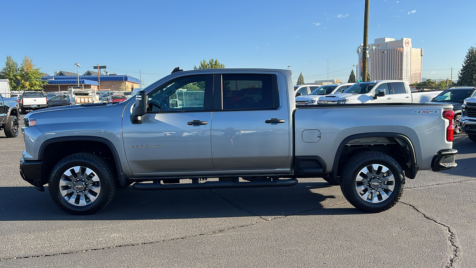 2025 Chevrolet Silverado 2500HD Custom 8