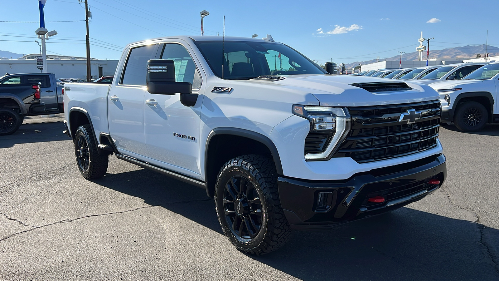 2025 Chevrolet Silverado 2500HD LTZ 3