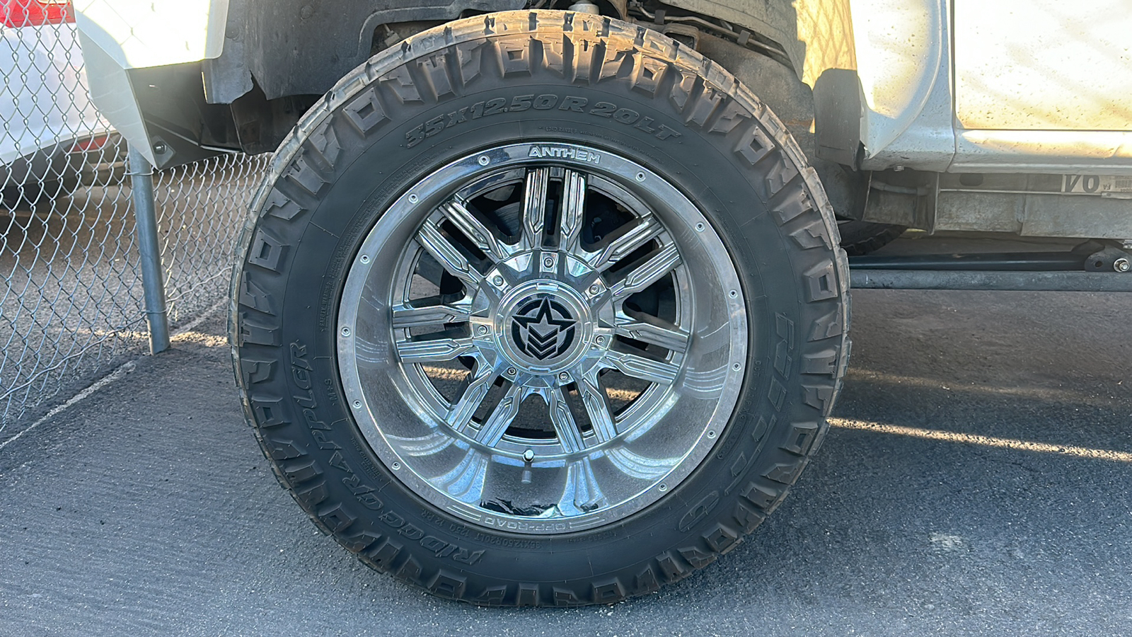 2004 GMC Sierra 2500HD  2