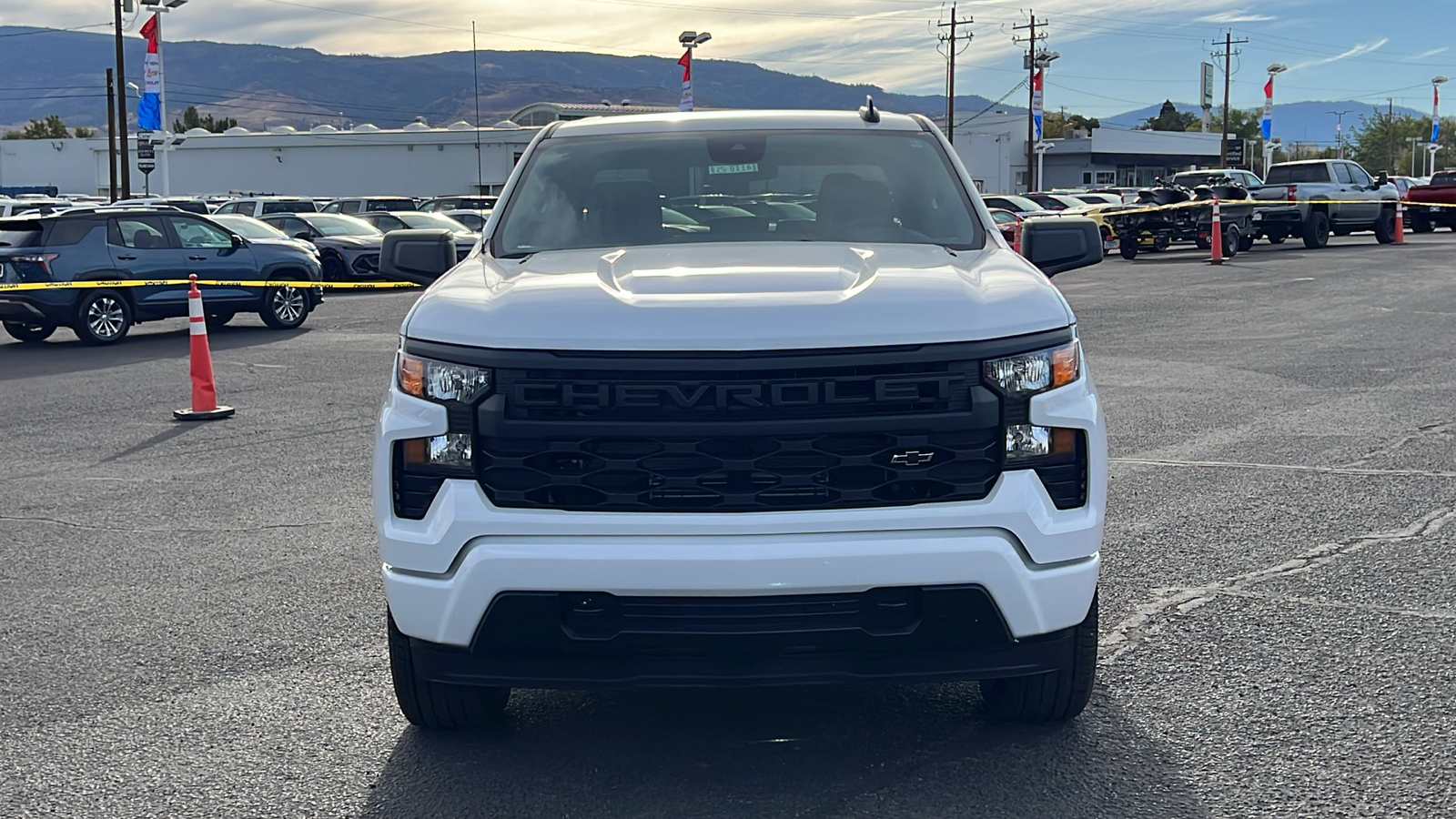 2025 Chevrolet Silverado 1500 Custom 2