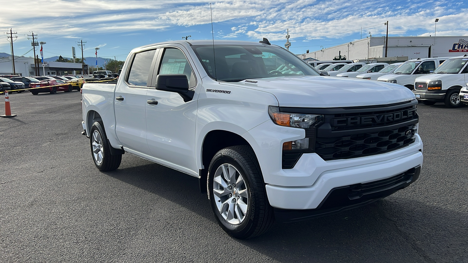 2025 Chevrolet Silverado 1500 Custom 3