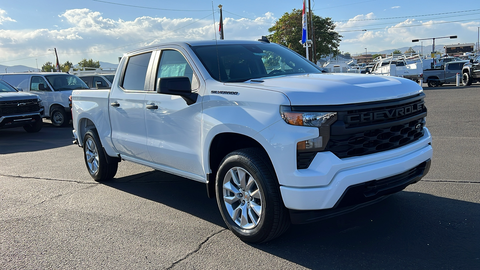 2025 Chevrolet Silverado 1500 Custom 3