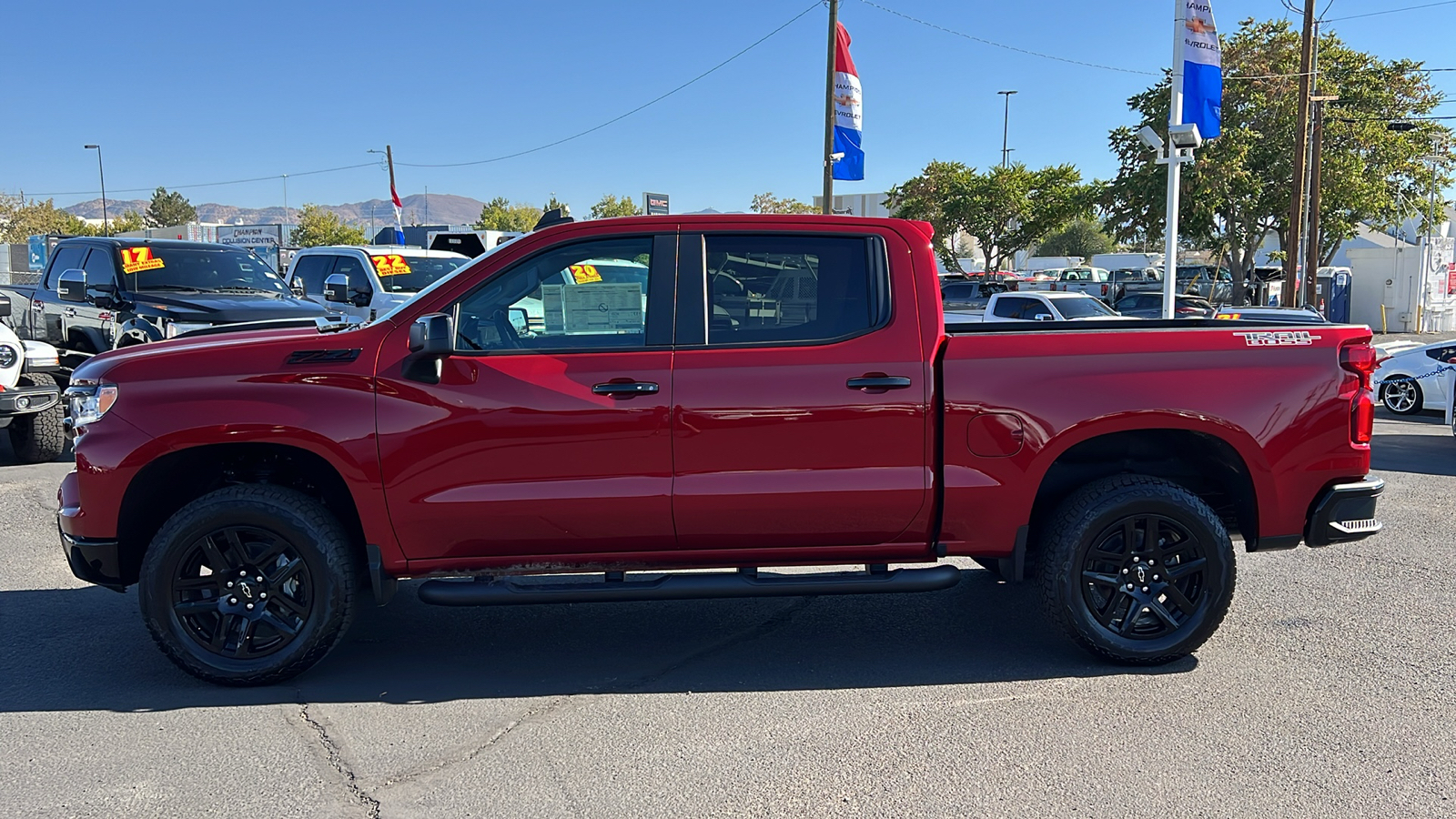 2025 Chevrolet Silverado 1500 LT Trail Boss 8