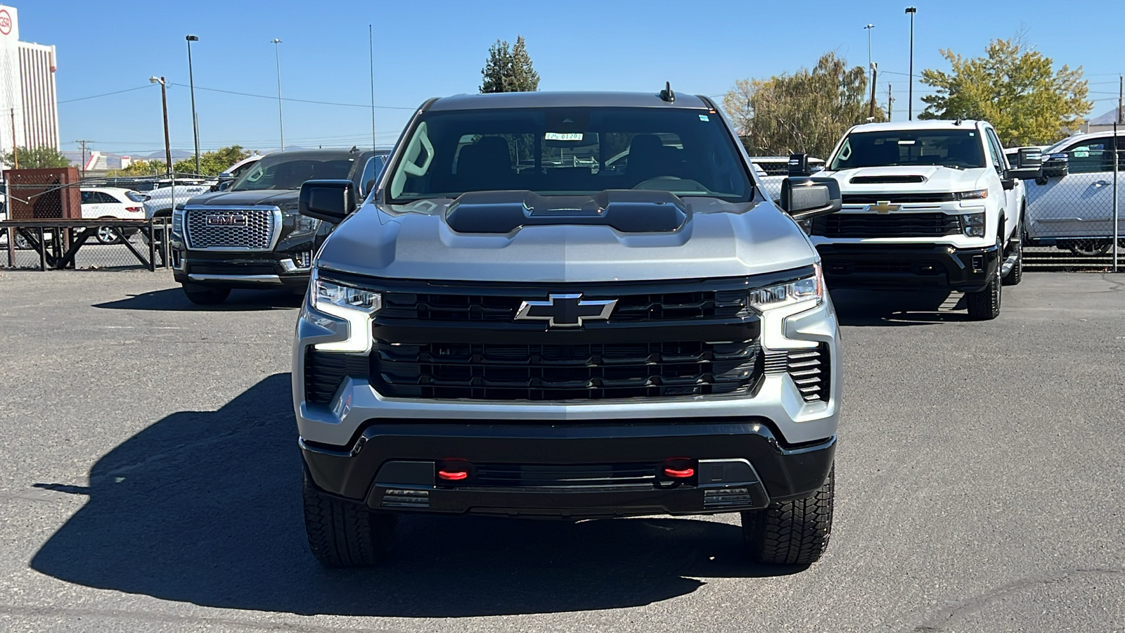 2025 Chevrolet Silverado 1500 LT Trail Boss 2