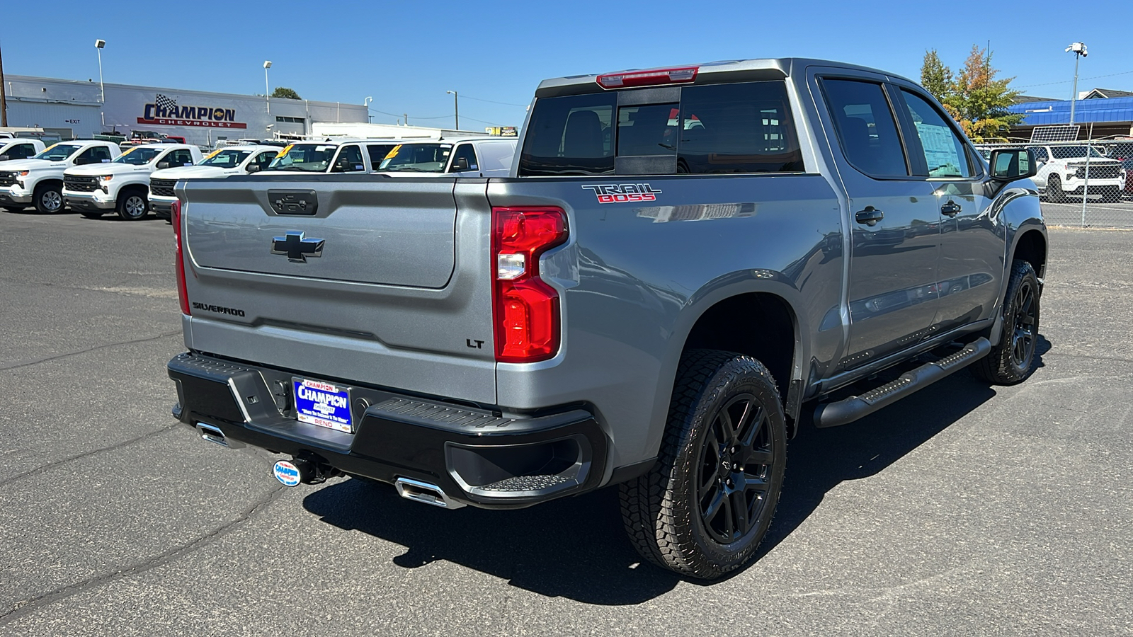 2025 Chevrolet Silverado 1500 LT Trail Boss 5