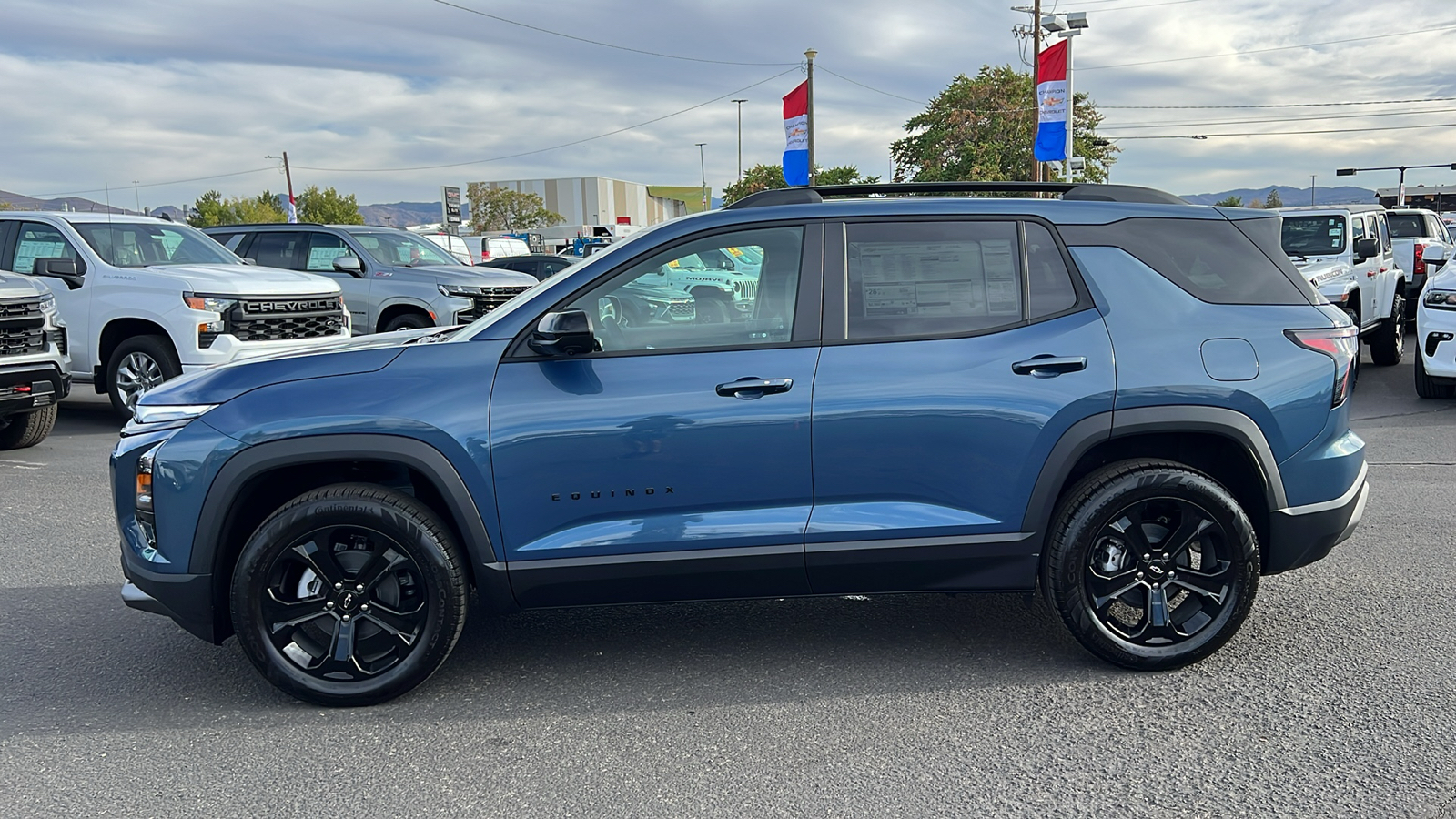 2025 Chevrolet Equinox AWD LT 8