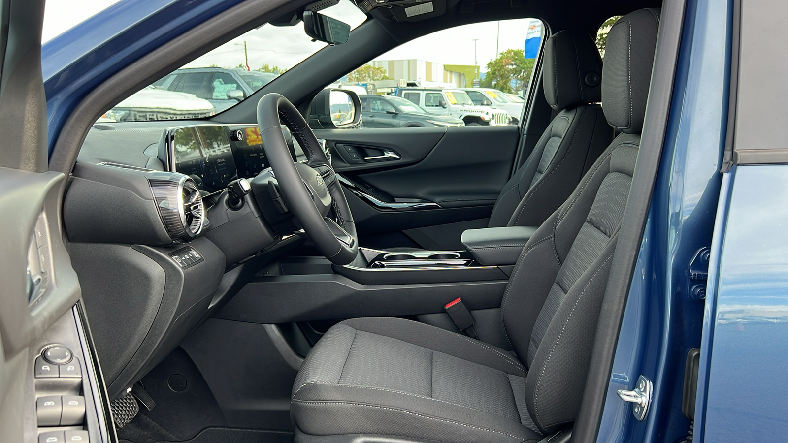 2025 Chevrolet Equinox AWD LT 27