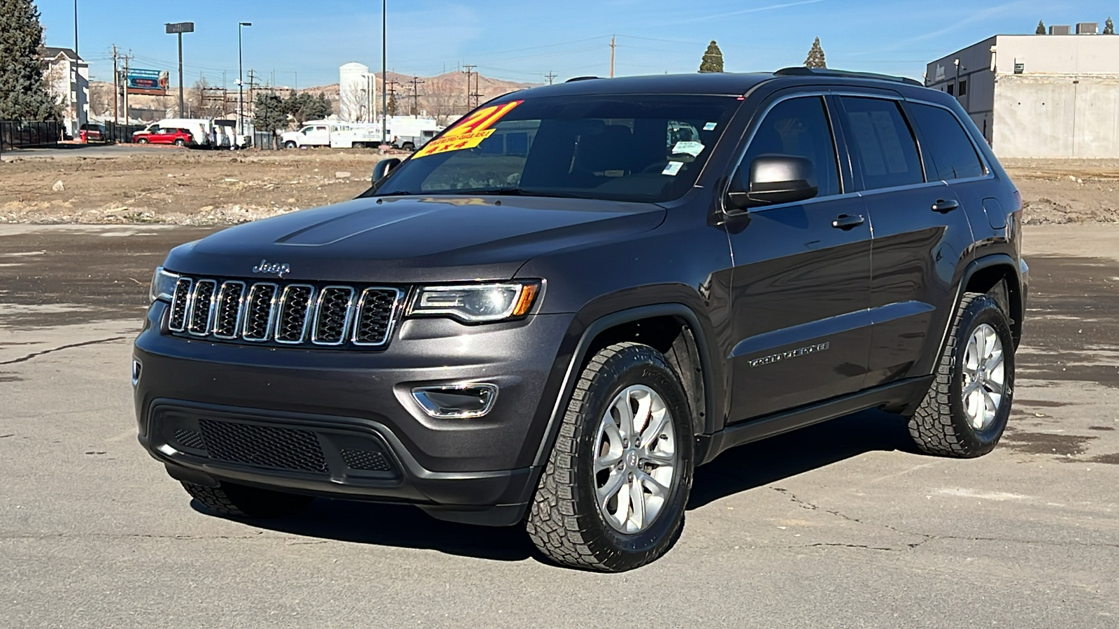 2021 Jeep Grand Cherokee Laredo E 1