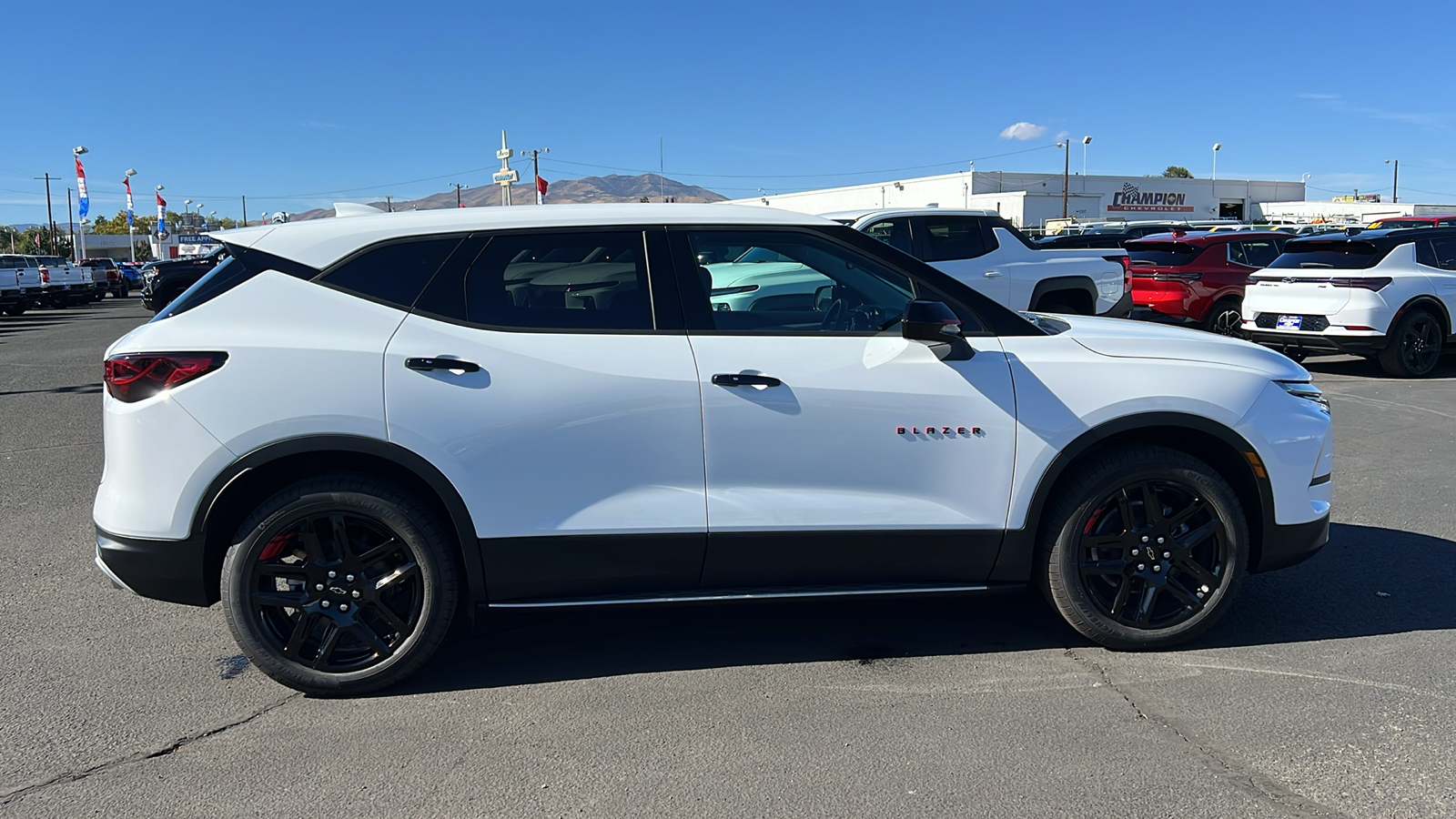 2025 Chevrolet Blazer LT 4