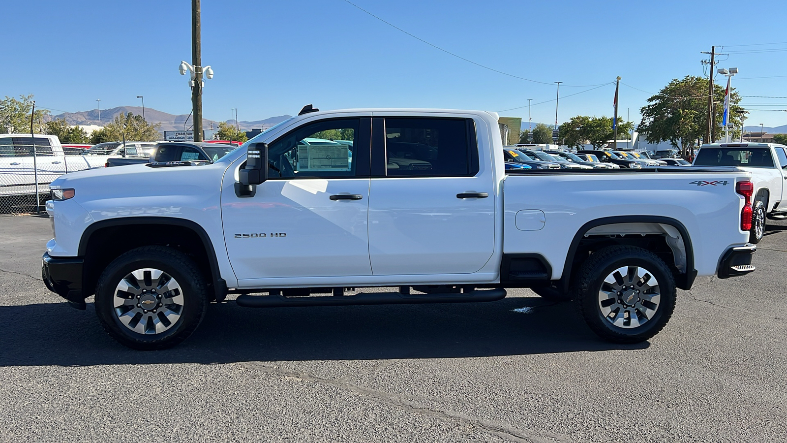 2025 Chevrolet Silverado 2500HD Custom 8