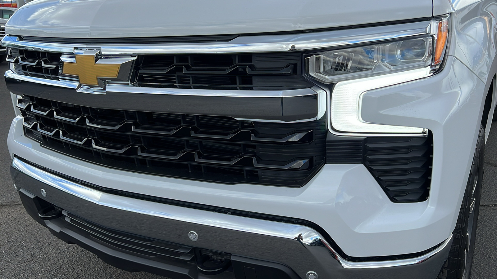 2025 Chevrolet Silverado 1500 LT 9