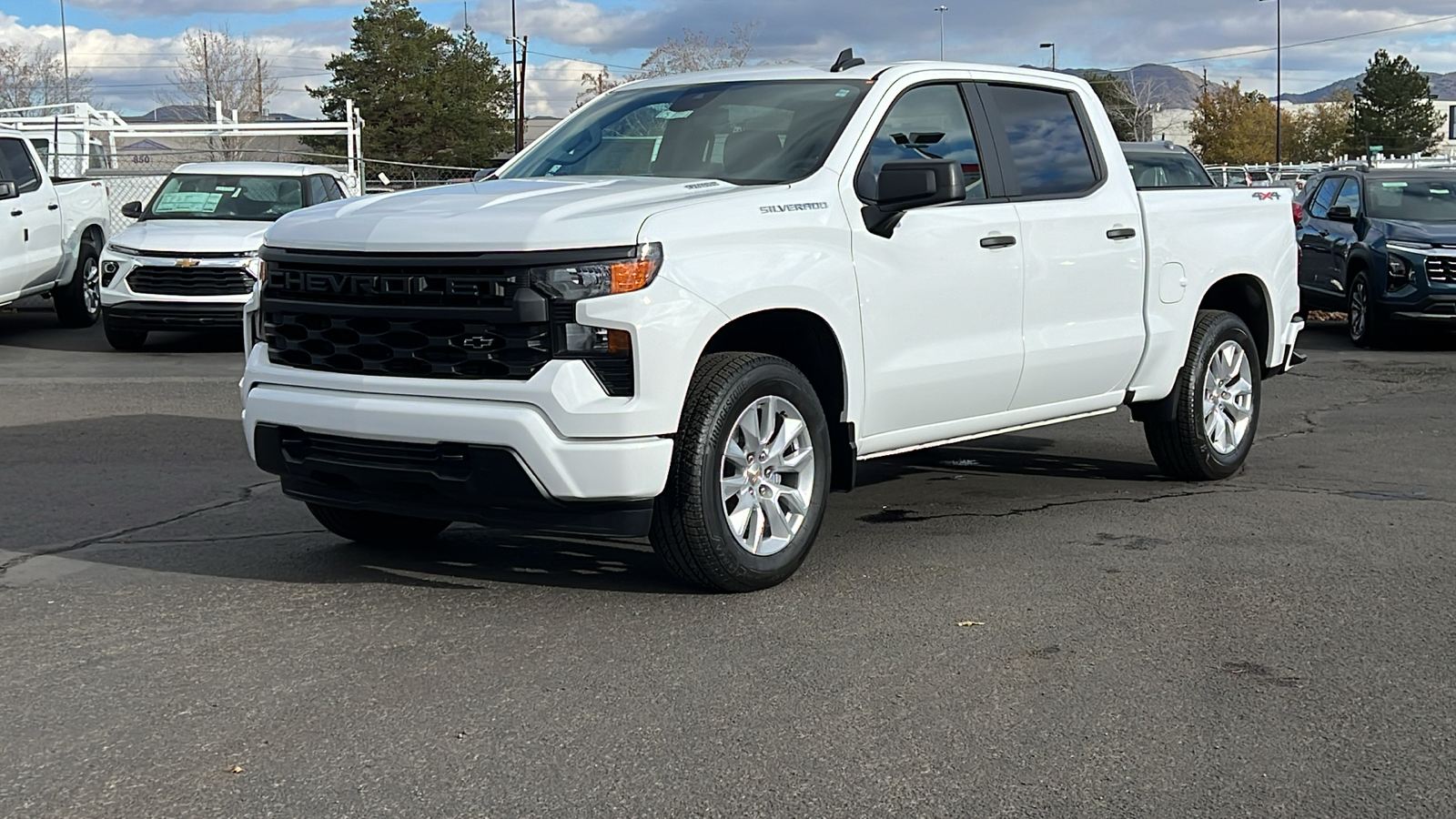 2025 Chevrolet Silverado 1500 Custom 1