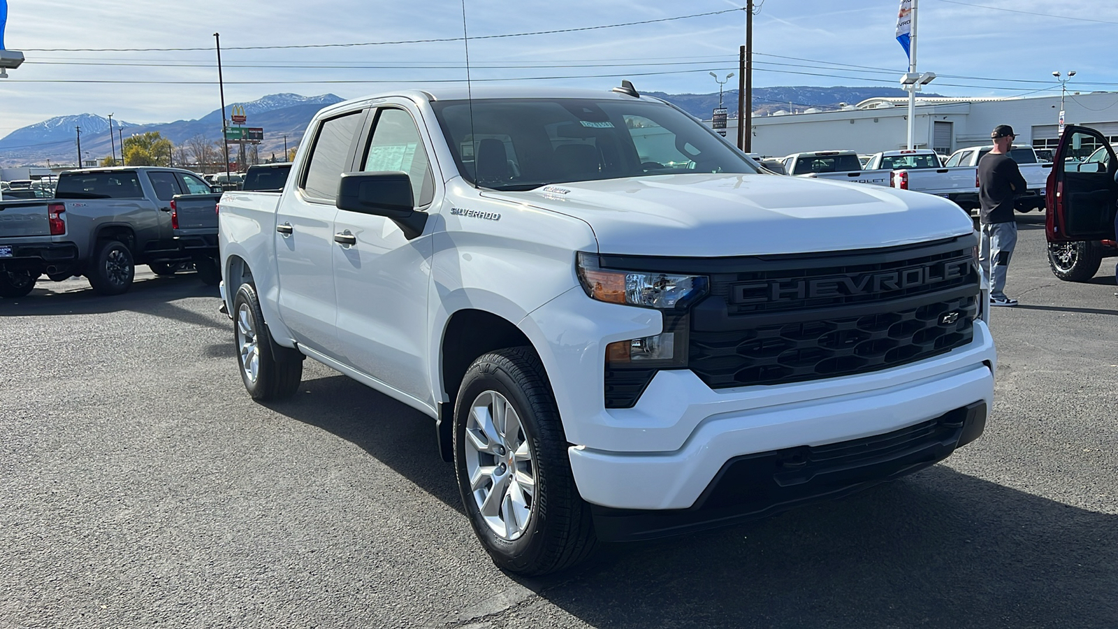 2025 Chevrolet Silverado 1500 Custom 3