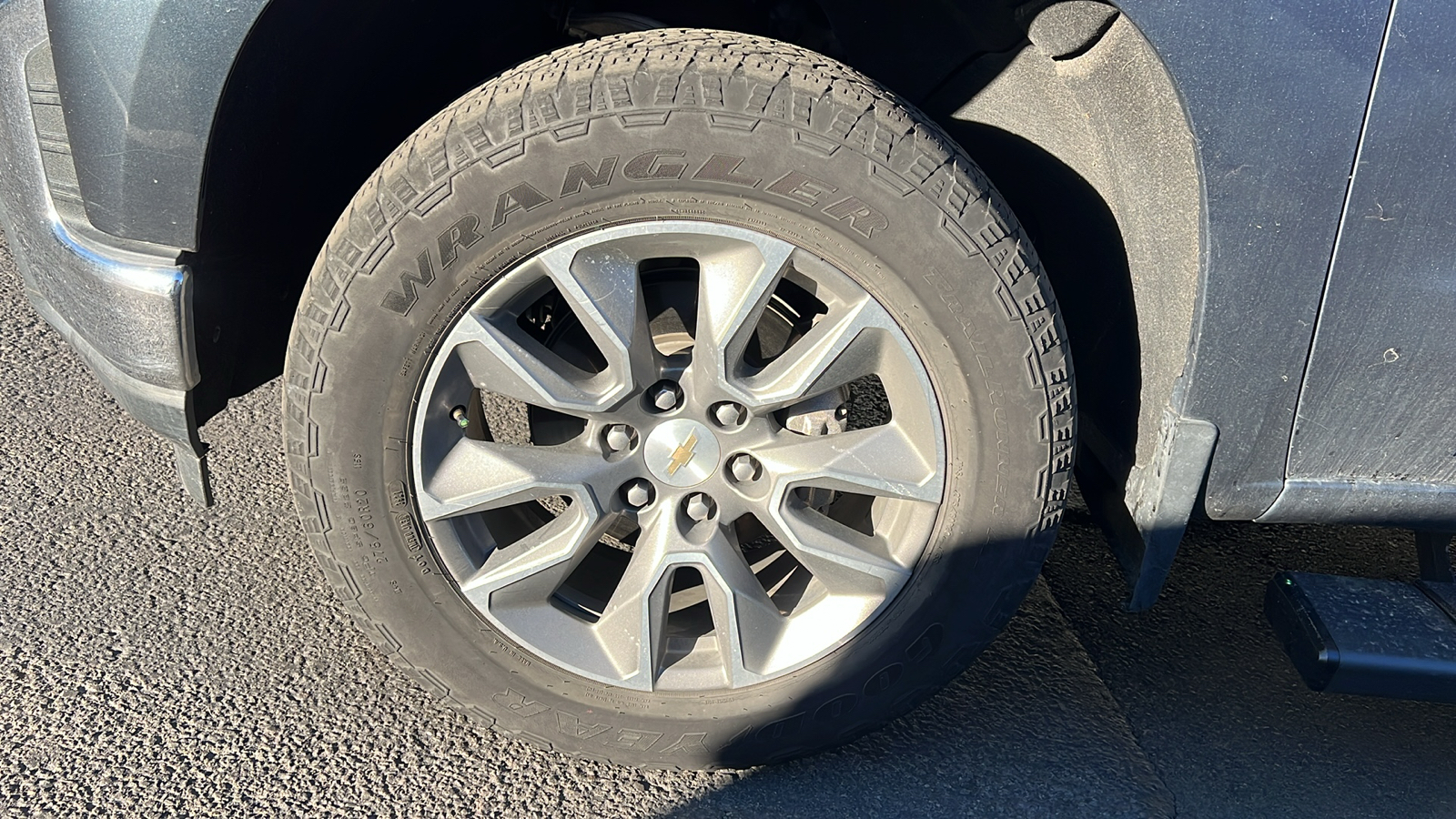 2021 Chevrolet Silverado 1500 LT 2