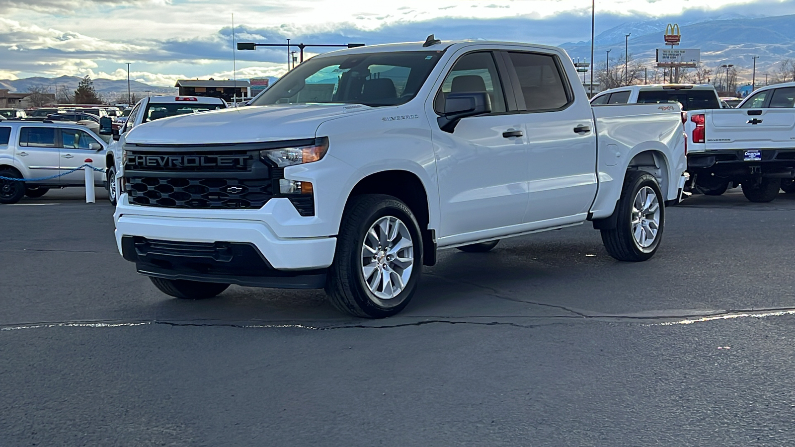 2025 Chevrolet Silverado 1500 Custom 1