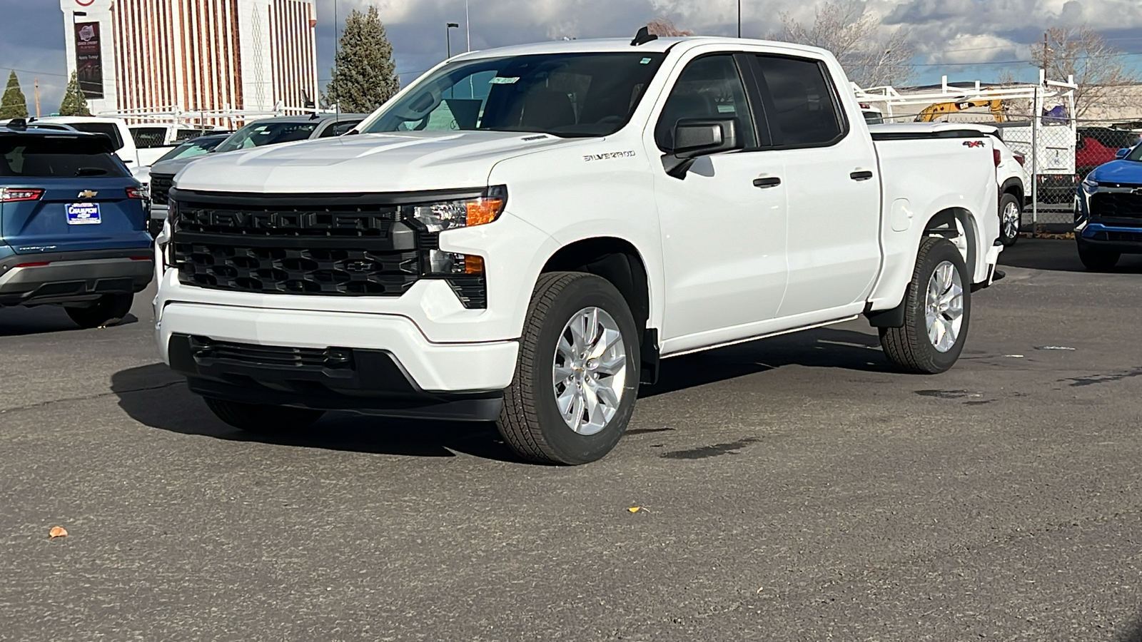 2025 Chevrolet Silverado 1500 Custom 1