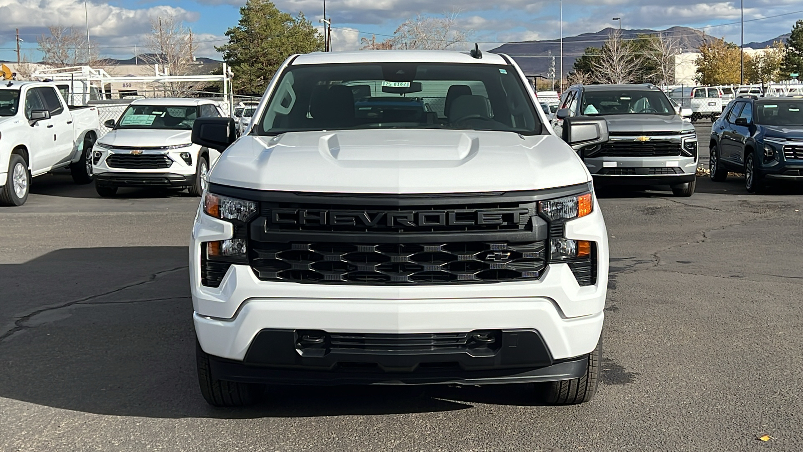 2025 Chevrolet Silverado 1500 Custom 2