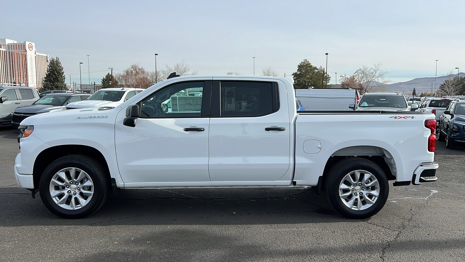 2025 Chevrolet Silverado 1500 Custom 8