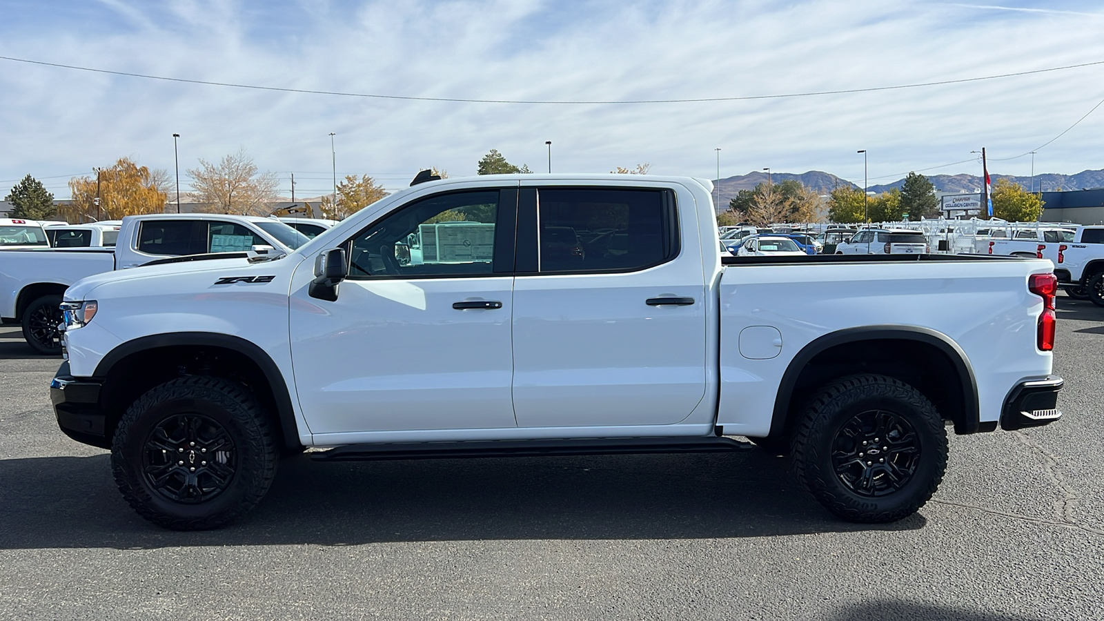 2025 Chevrolet Silverado 1500 ZR2 8