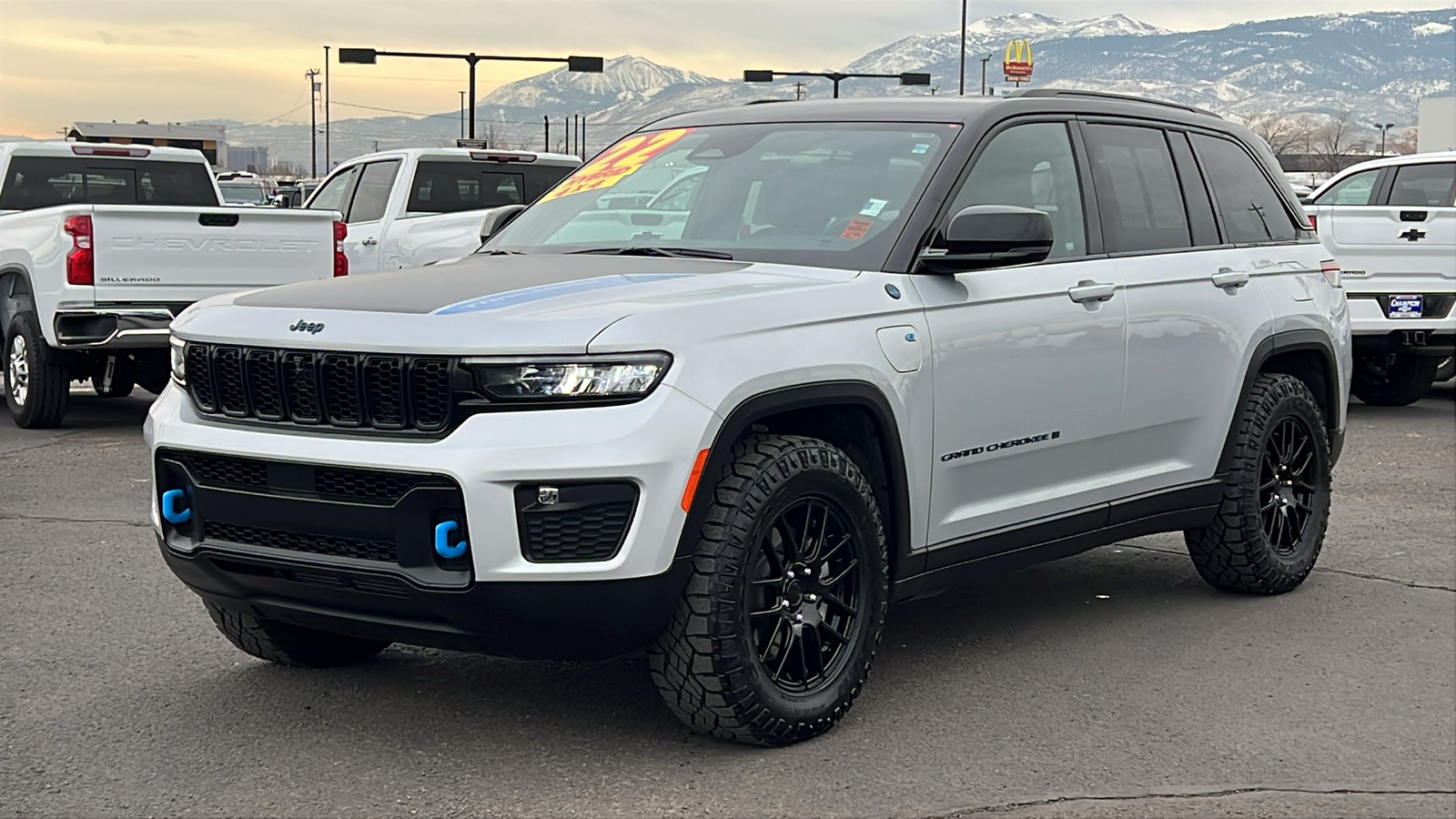 2022 Jeep Grand Cherokee 4xe Trailhawk 1