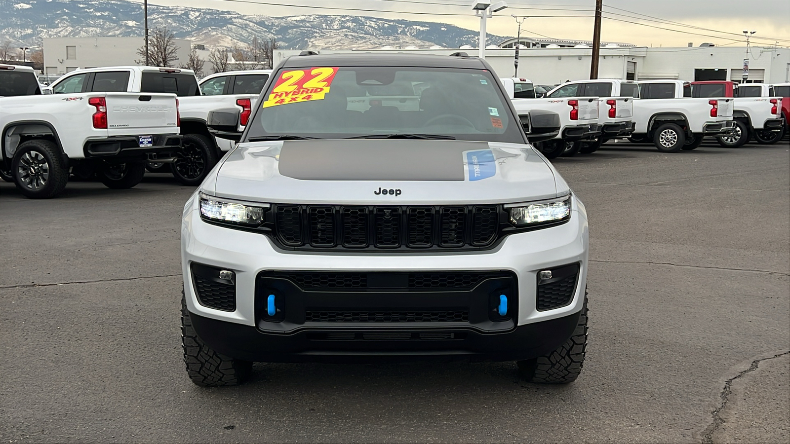 2022 Jeep Grand Cherokee 4xe Trailhawk 2