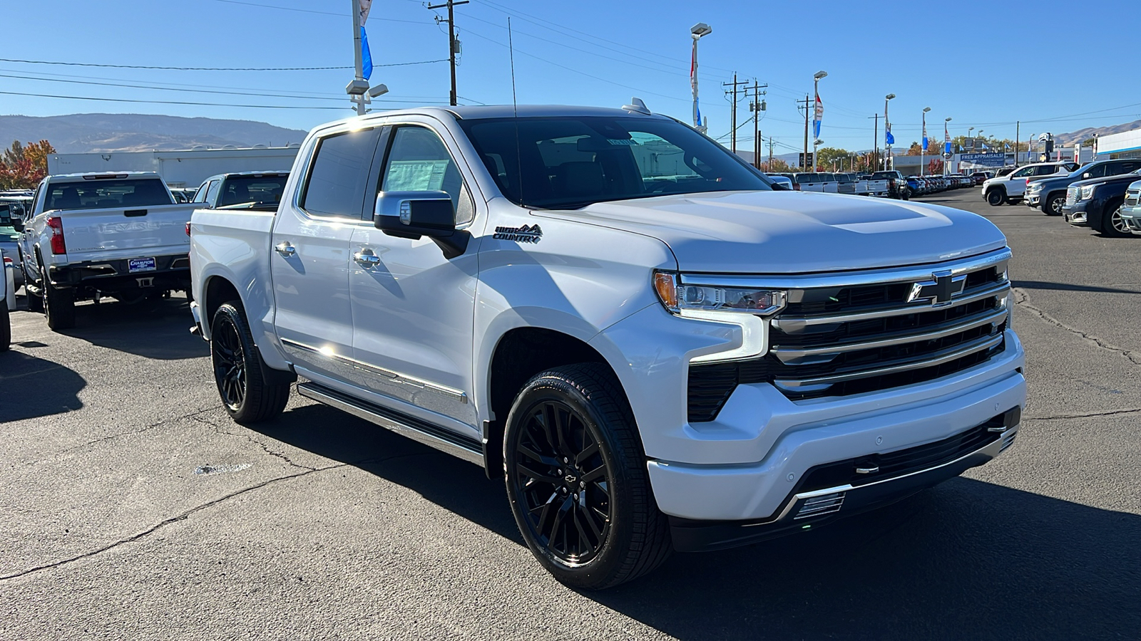 2025 Chevrolet Silverado 1500 High Country 3