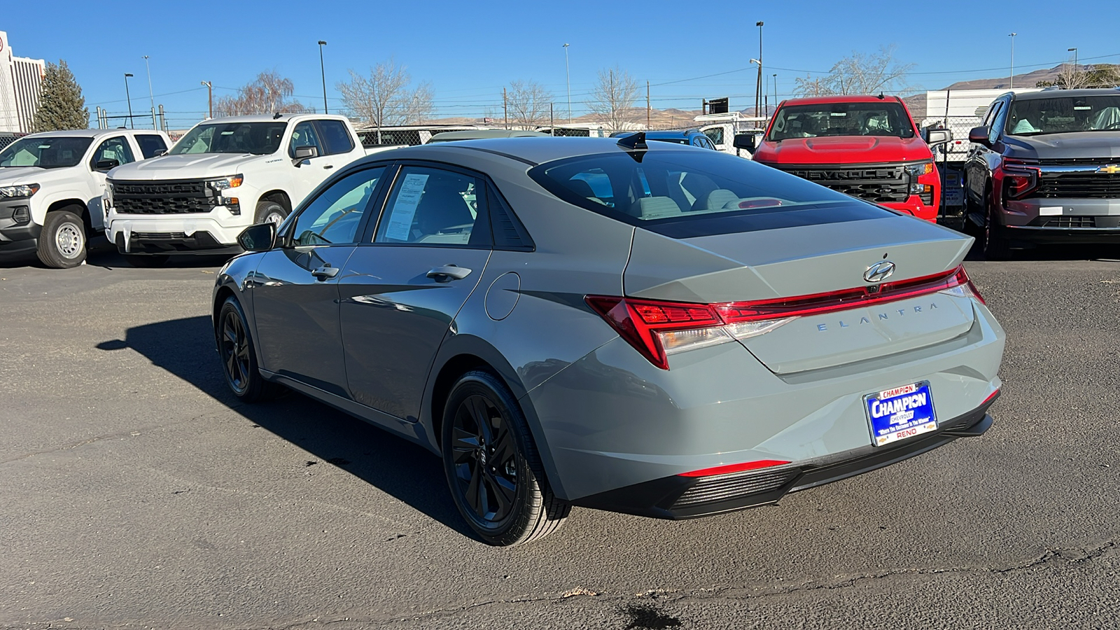 2022 Hyundai Elantra Hybrid Blue 7