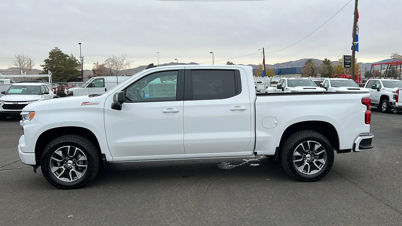 2025 Chevrolet Silverado 1500 RST 8