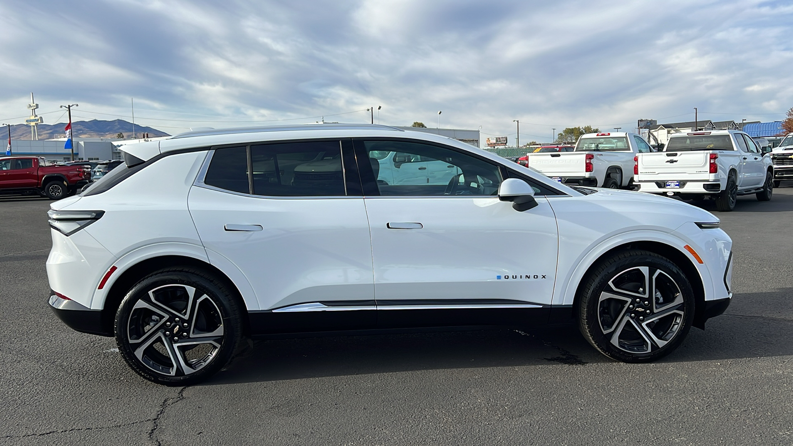 2025 Chevrolet Equinox EV LT 4