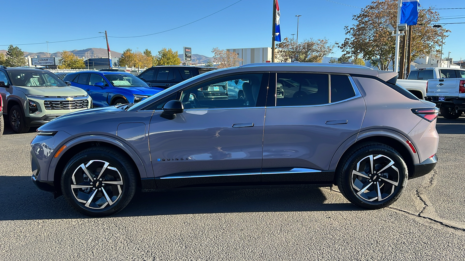 2025 Chevrolet Equinox EV LT 8