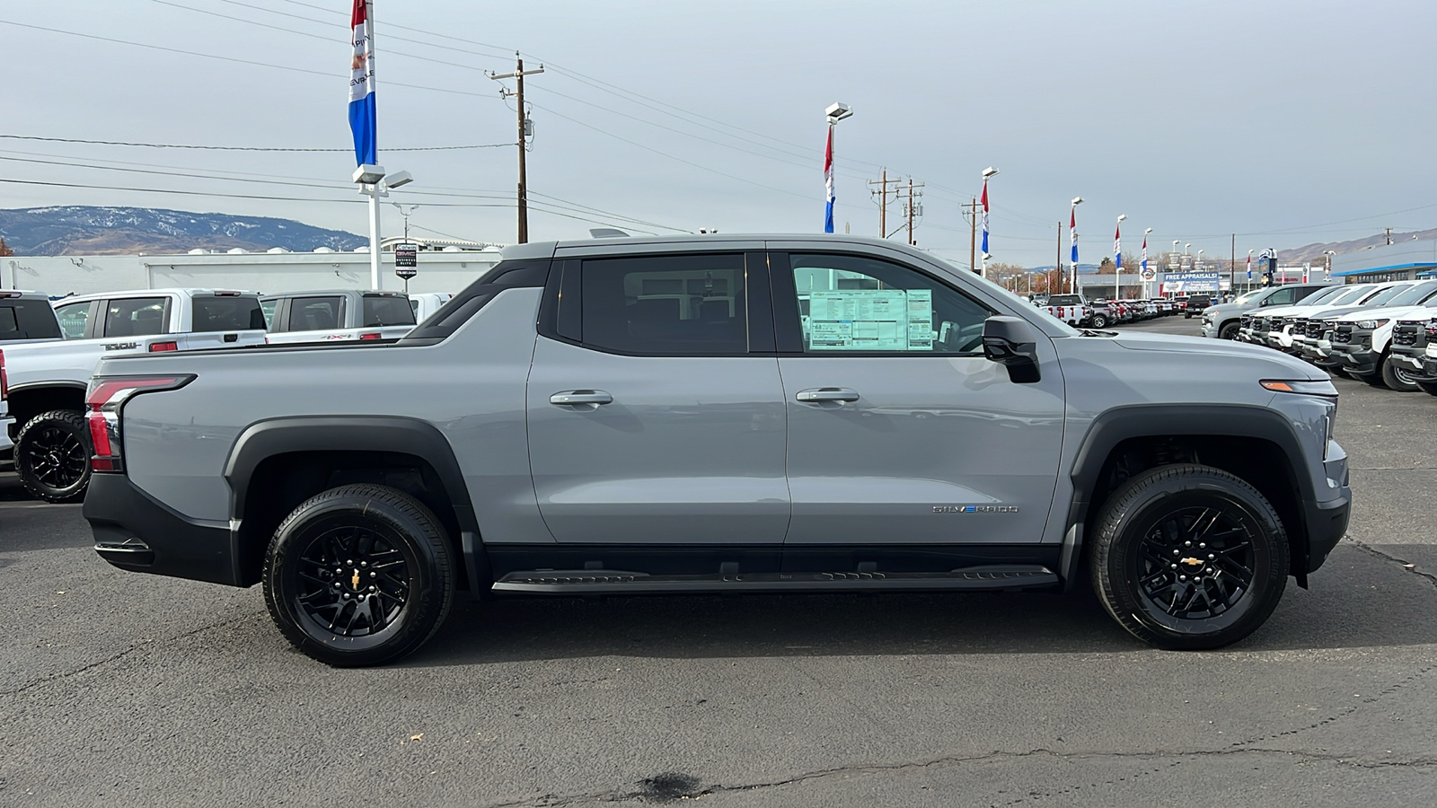 2025 Chevrolet Silverado EV LT 4