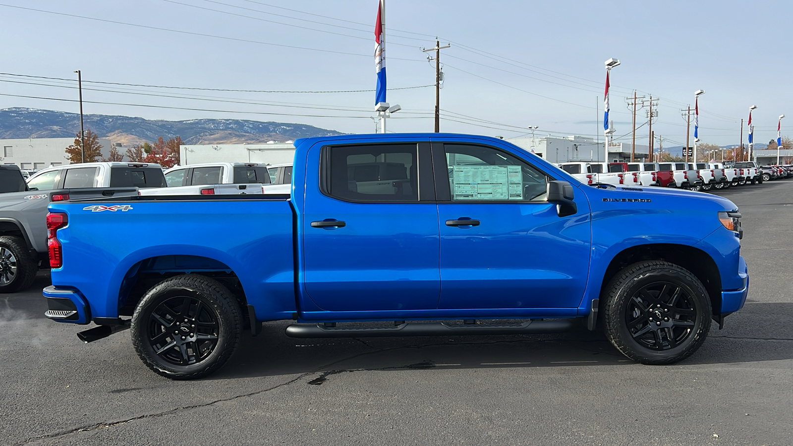 2025 Chevrolet Silverado 1500 Custom 4