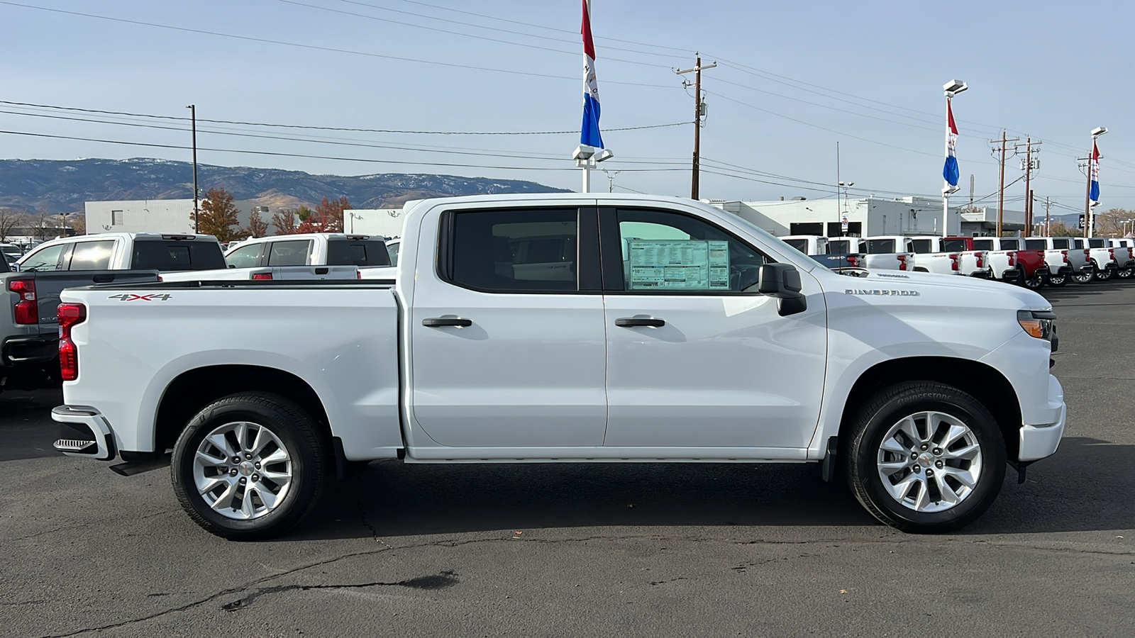 2025 Chevrolet Silverado 1500 Custom 4