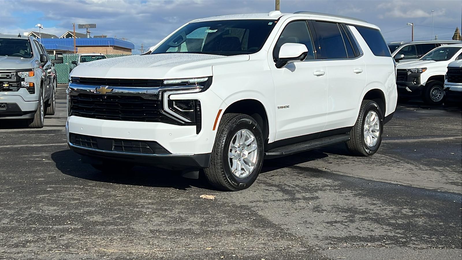 2025 Chevrolet Tahoe LS 1