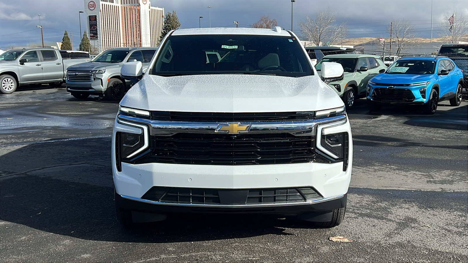 2025 Chevrolet Tahoe LS 2