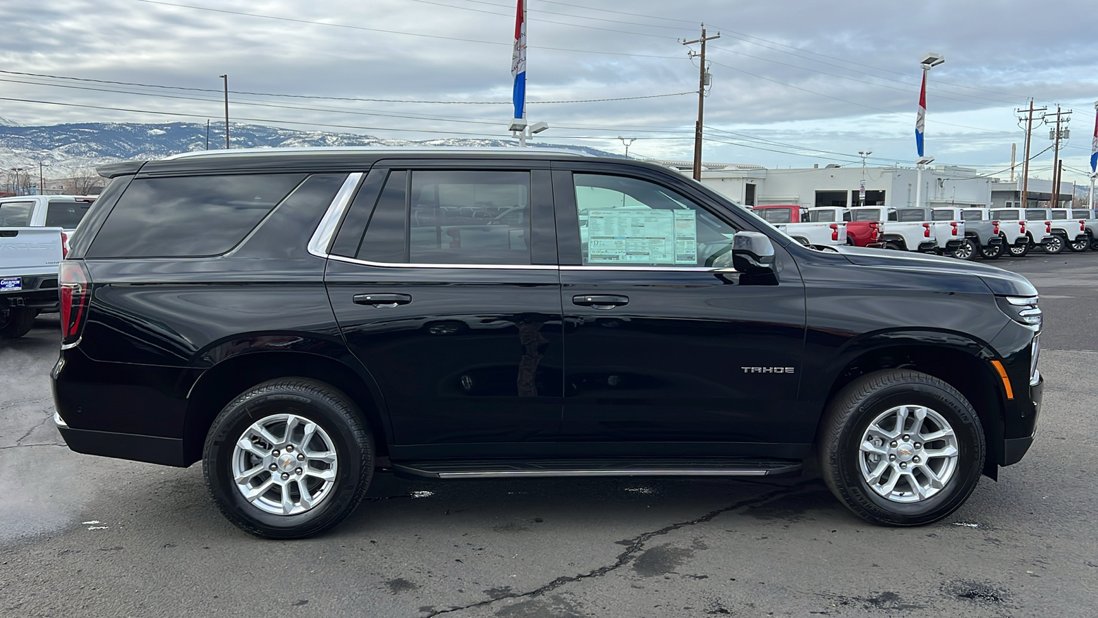 2025 Chevrolet Tahoe LS 4