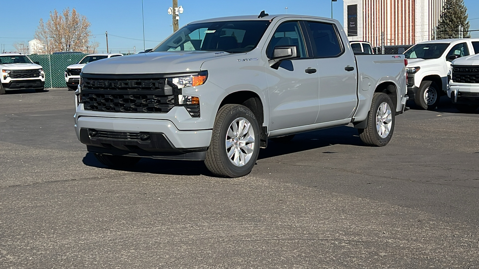 2025 Chevrolet Silverado 1500 Custom 1