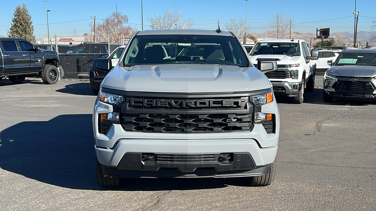 2025 Chevrolet Silverado 1500 Custom 2