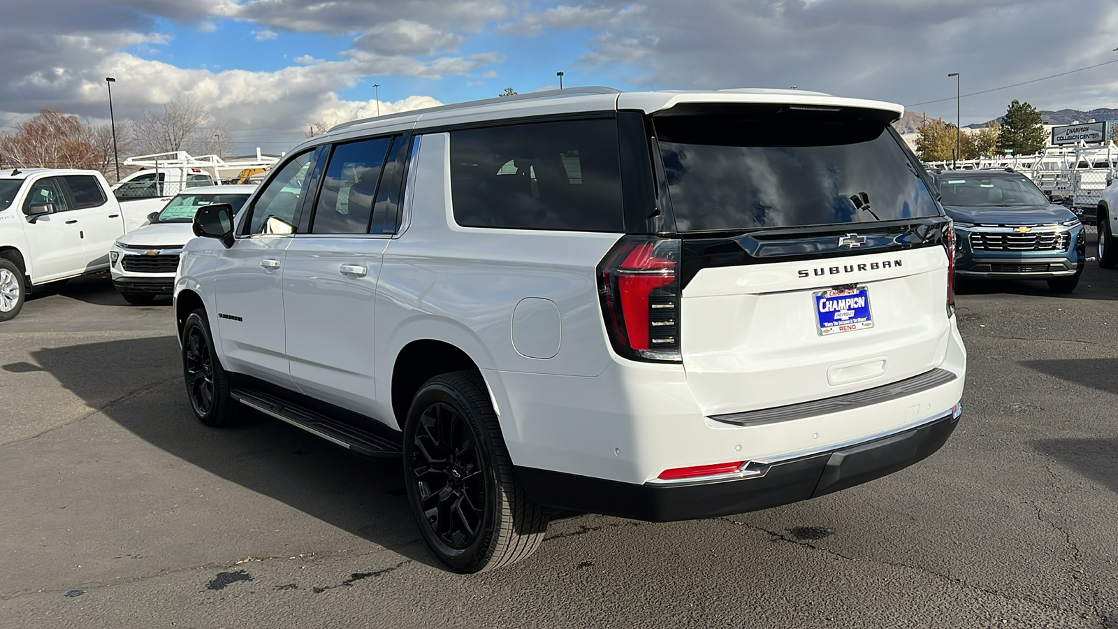 2025 Chevrolet Suburban LS 7