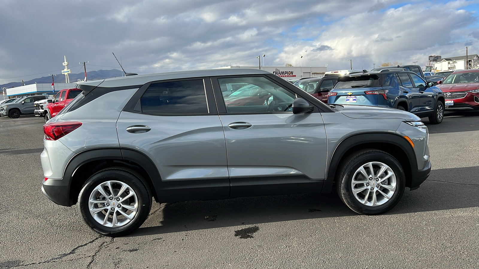 2025 Chevrolet Trailblazer LS 4