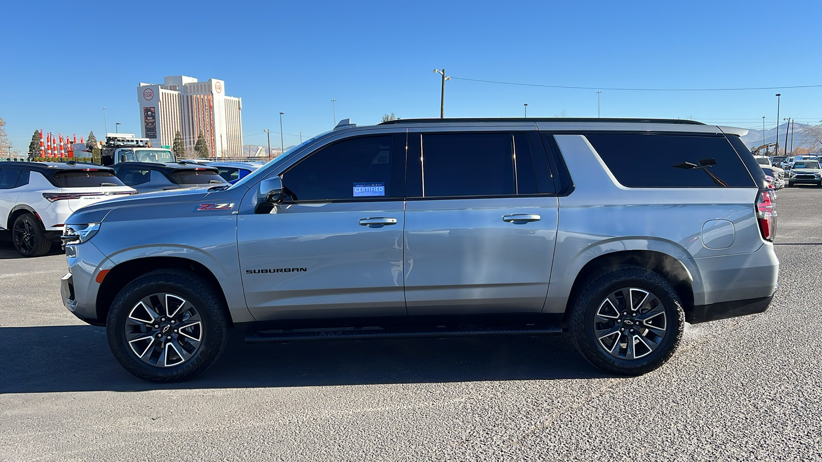 2024 Chevrolet Suburban Z71 8