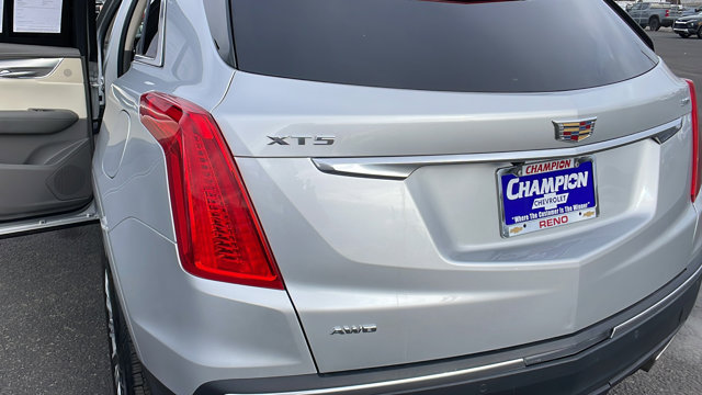 2019 Cadillac XT5 Luxury AWD 12